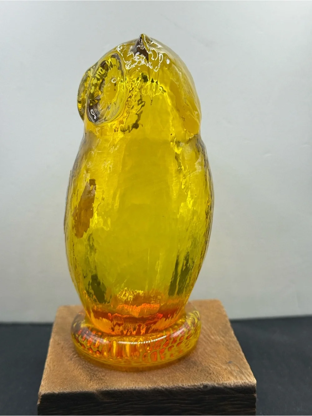 *GLOWS* Vintage 1970s Pilgrim Glass Amberina Owl Figurine – With Original Label!